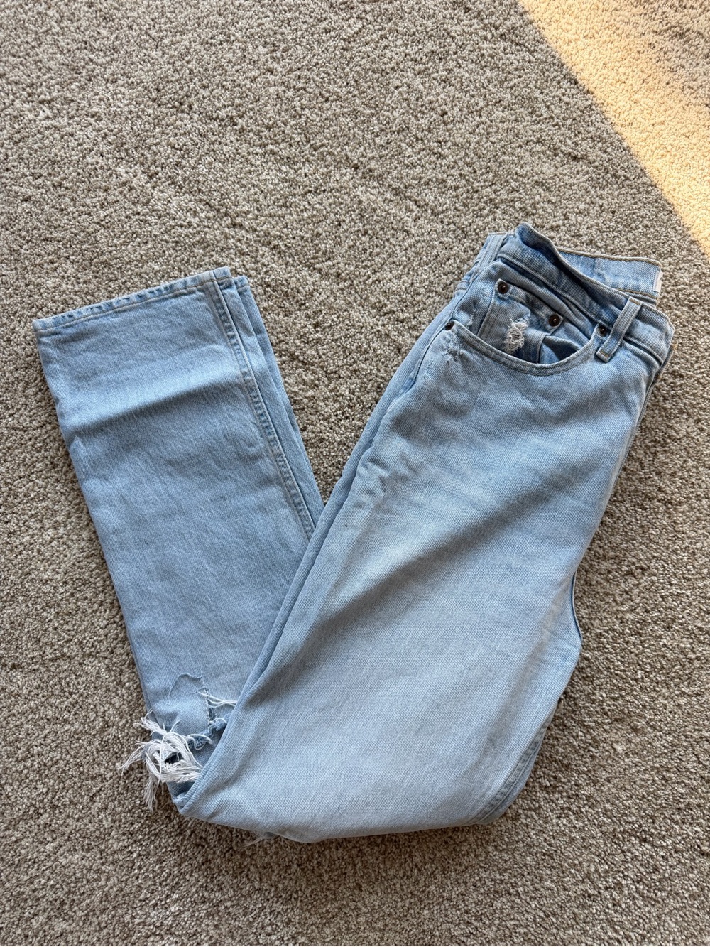 Abercrombie & Fitch 90’s Straight Ultra High Rise Jeans (Curve Love)